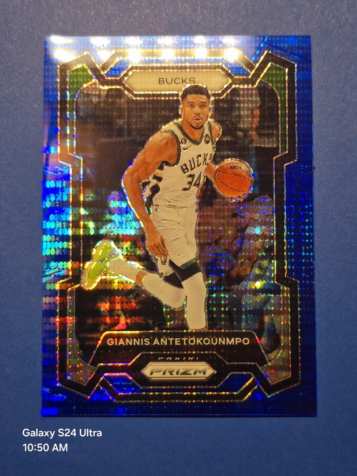 2023-24 Panini Prizm - Giannis Antetokounmpo #103 Blue Seismic Prizm /99