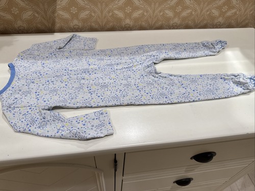 EGG New York Baby Size 3-6 Months One Piece Moon & Stars Sleepwear - Picture 4 of 5