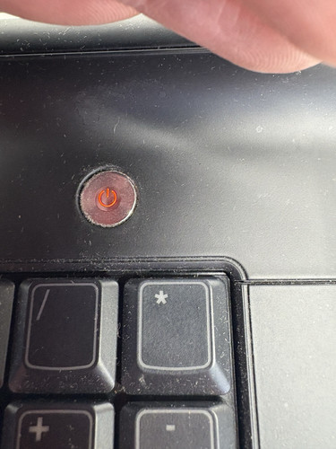 Dell Alienware M17 R1 FHD 2.2GHz i7-8750H 4gb ram - Bild 2 von 5