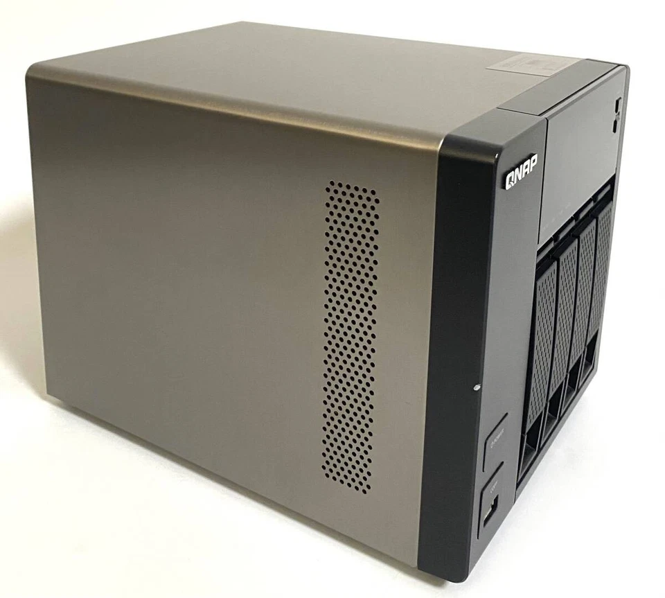 QNAP TS-419P II All-in-One 4-Bay NAS Server Tested Good condition - Image 4 of 4