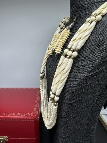 Vintage Native American Multi Strand Necklace Earrings Set Hand-Carved  Beads - Foto 5 di 6