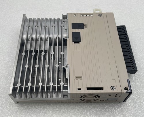 YASKAWA SERVOPACK SGDV-2R8A15A Servo Driver 200V - Picture 15 of 17