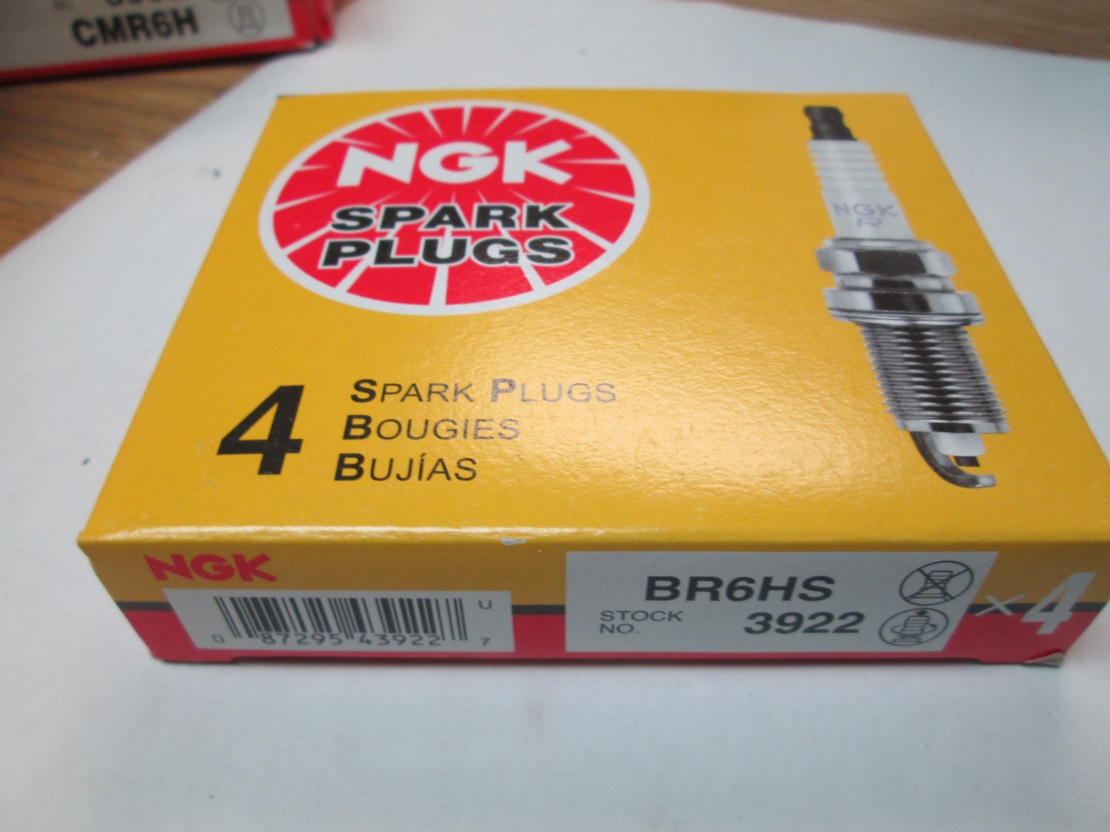 NGK Spark Plug-Standard BR6HS 3922 SET OF 4 