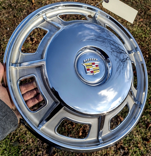 1967-1970 OEM Cadillac Eldorado Wheel Cover Hubcap Crest Emblem *Great Cond* - Picture 4 of 21