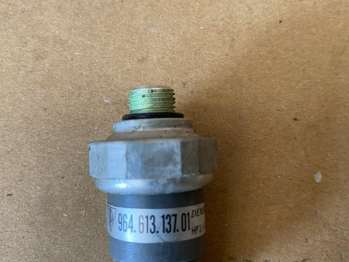Sensor interruptor de presión aire acondicionado Porsche Boxster 986 96-04 96461313701 - Imagen 3 de 10