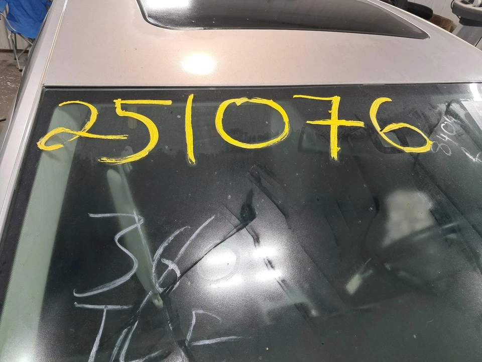 Espejo retrovisor interior delantero central usado se adapta a: Volkswagen Passat 2013 con automático Foto 3 de 4