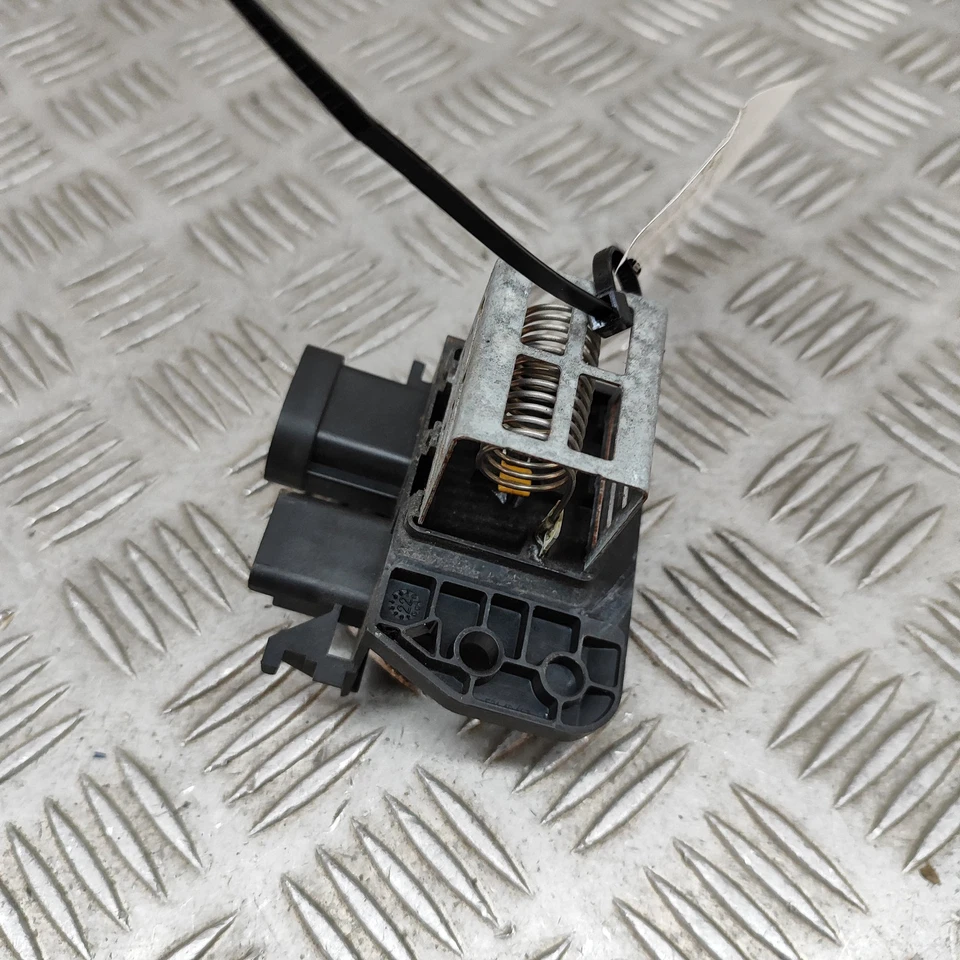 OPEL CORSA F Fan Relay 9847019780 1.2 Petrol 55kw 2023 28596748 - Image 4 of 4