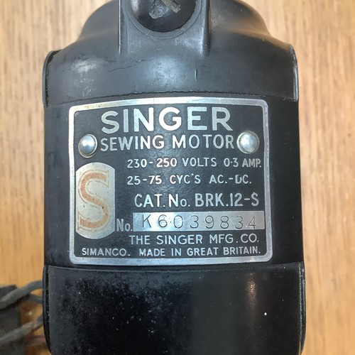 Vintage Black Bakelite Singer 201K Sewing Machine Electric Motor BRK12 -S.. 024 - Picture 3 of 10
