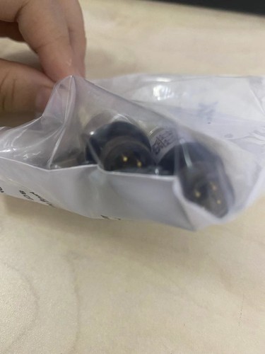 QTY:1 new For Sick Photoelectric Sensor VSE18L-4P324 FREE SHIPPING Replacement - Afbeelding 1 van 4