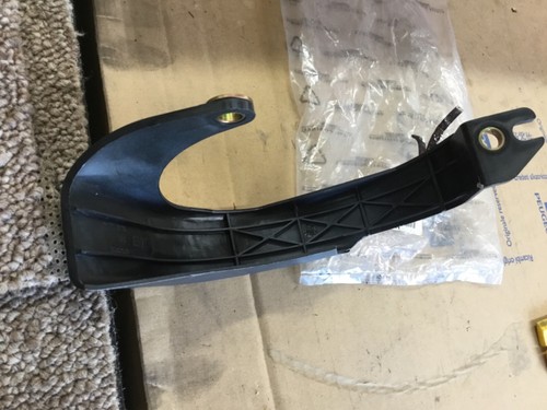 PEUGEOT 306 GTI6 406 CITROE steering pump plastic guard 4009F1 9630267080 - Picture 4 of 5