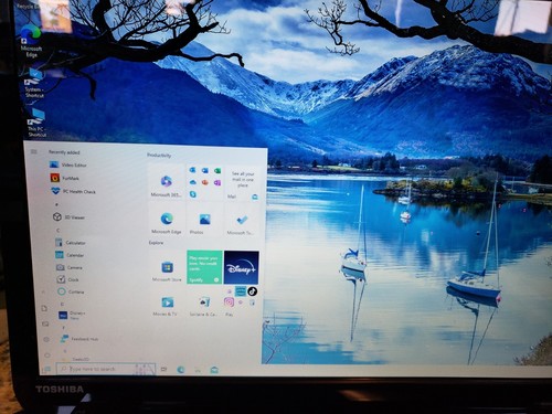 Toshiba S75-B7122 Gaming Laptop, Radeon, 17.3", i7-4720HQ , 12GB RAM, 500GB SSD. - Picture 3 of 12