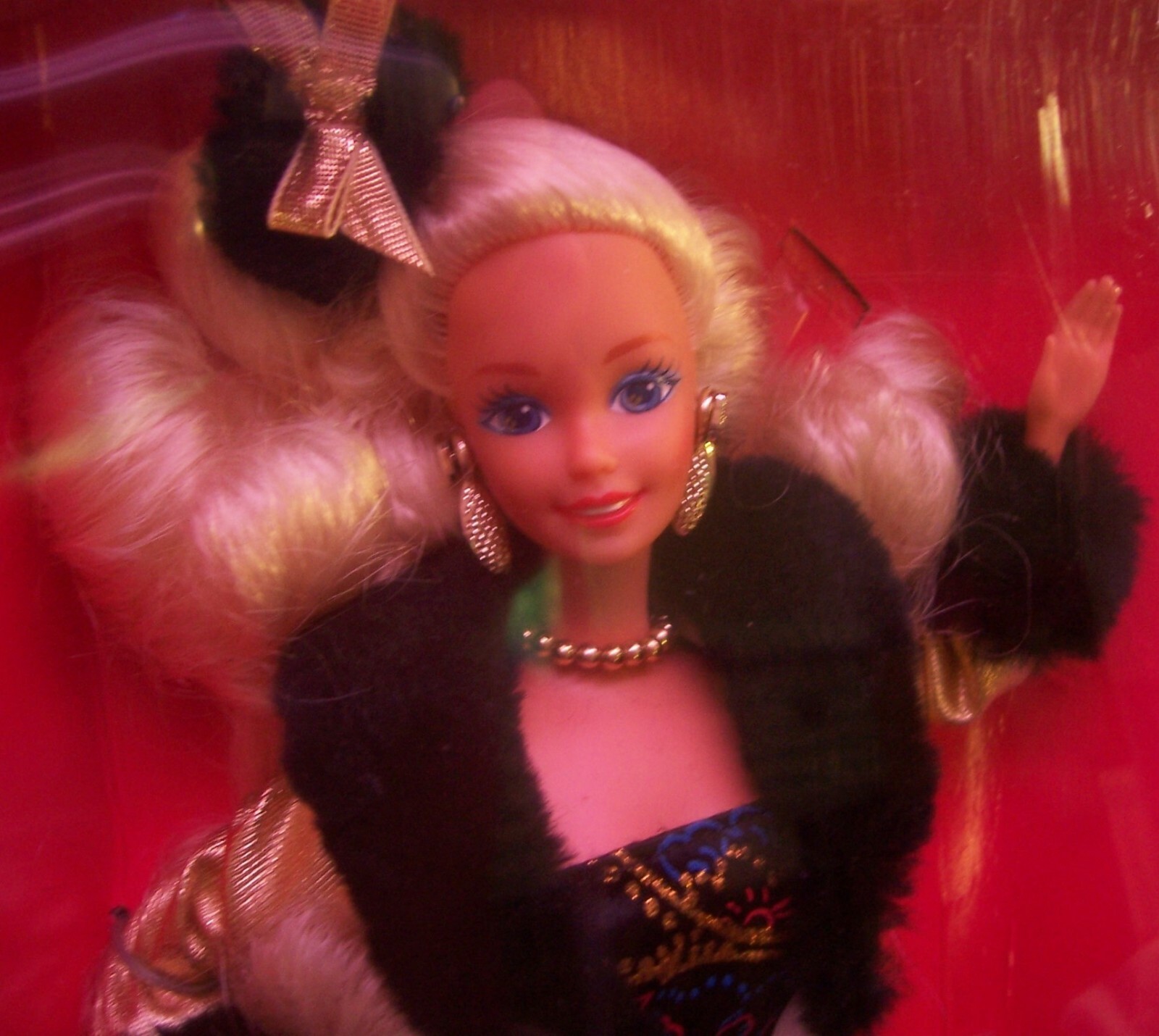 1993 golden Winter Barbie Limited Edition NRFB Not Hibernating 1993 golden Winter Barbie Limited Edition NRFB Not Hibernating