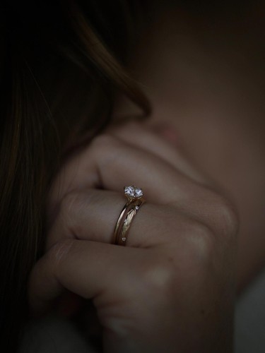1.02 Ct Round Cut Moissanite Delicate Wedding Ring Set 14k Solid Yellow Gold - Picture 6 of 9