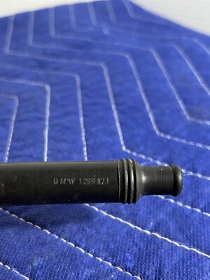 A NOS BMW BERU Spark Plug ZLE 166 12121289821 / 12 12 1289 821