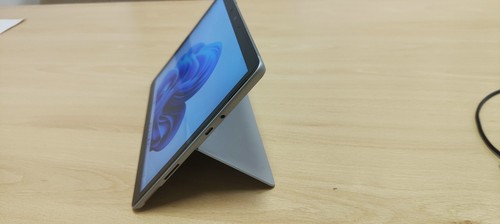 Microsoft Surface Go 2 64GB, Intel Pentium 4425Y, Wi-Fi, 10,5" - Argento - Foto 2 di 4
