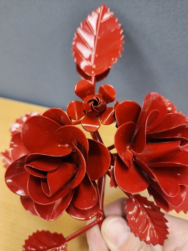 Beautiful Metal Red Flower/Rose Wall Mounted Purse/ Coat Hook - Picture 18 of 18