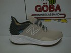 Articoli New Balance in argento per palestra, fitness, corsa e yoga
