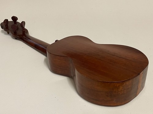 Vintage Early 1900s Hawaiian Made TABU Ukulele - Unbranded - Foto 12 di 19