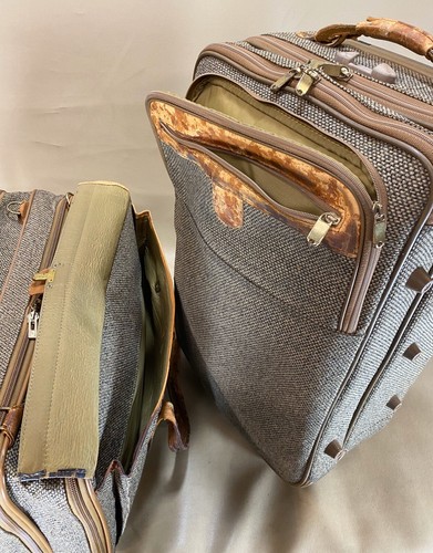 Hartmann Vintage Tweed Carry On Set 20” Duffle & 22” Upright Wheeled Suitcase - Picture 5 of 12