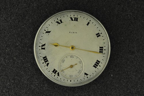 VINTAGE 12 SIZE GRADE 303 ELGIN O.F. POCKET WATCH MOVEMENT - NOT RUNNING - Picture 1 of 2