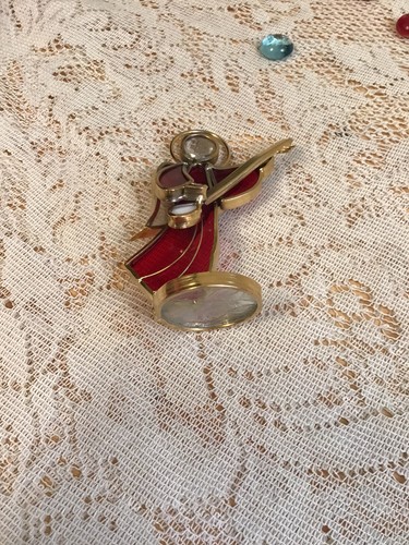 STAINED GLASS Red ANGEL playing Instrument - Free Standing - Home Decor - Picture 4 of 4