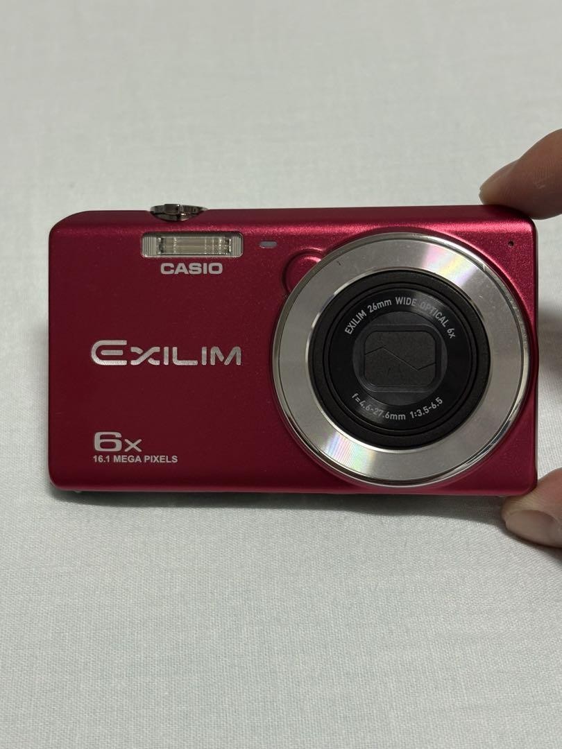 Casio Exilim EX-Z880 Digital Camera Red Used Excellent