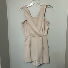 She  Sky White Sleeveless Cream Beige Romper Shorts Size Medium NWT NEW