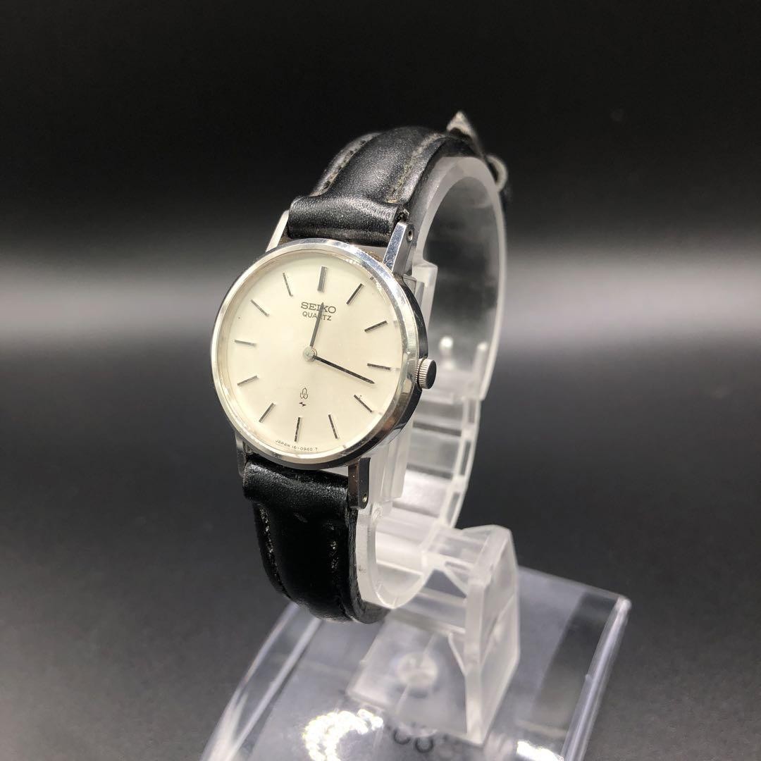 A34 希少 稼動品 SEIKO シャリオ　quartz スクエア型 80年代 A143 希少 稼動品 SEIKO シャリオ スクエア型 80年代