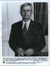 1995 Press Photo William Devane stars in The Monroes drama TV series - cvp41189