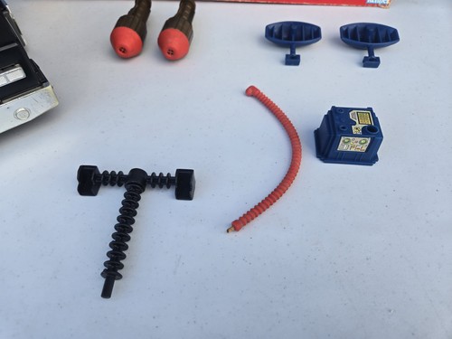 1986 Outlaw Complete w/ Box Vintage MASK Vehicle Figures Masks Projectiles - Picture 8 of 24