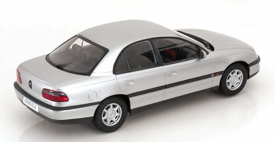 1:18 Triple 9 Opel Omega B Saloon 1996 silver - Bild 2 von 3