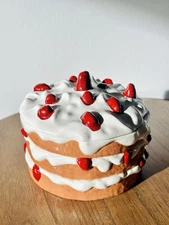 Vintage Ceramic Strawberry Shortcake Cake Jar With Domed Lid Storage Dessert