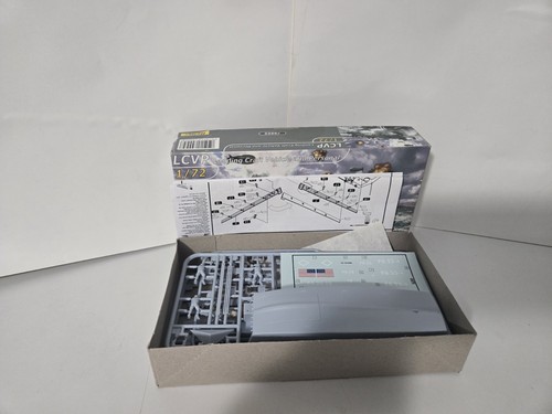 Vintage Heller 1-72 Landing Craft Vehicle & Personal OBOC New Sweet - Picture 6 of 6