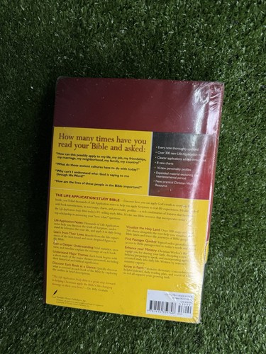 NEW NIV Life Application Study Bible International Tyndale 9781414359748 Book - Bild 2 von 4