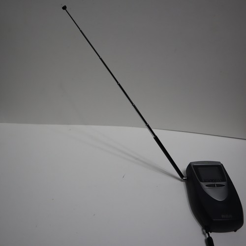 RCA VINTAGE 2" Active Matrix Retro Portátil TV Mano VHF UHF Modelo L1800BC - Imagen 2 de 8