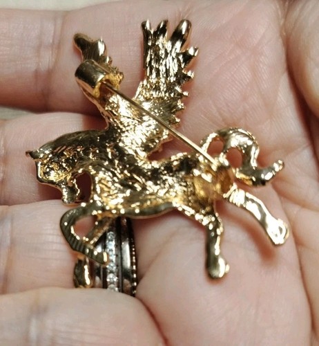 Unicorn Brooch W/ Wings Gold Tone Clear Rhinestone Bling Pin 1.5" NWOT - Picture 2 of 7
