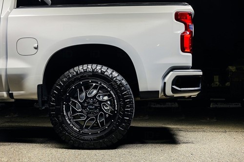 WELD Off-Road FULCRUM W117 Wheel 22x10 (13, 8x180, 124.3) Black Single Rim - Picture 5 of 7