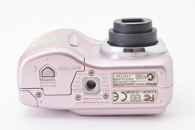 Nikon COOLPIX 2100 ピンク Nikon COOLPIX 2100 Pink Digital Camera Compact Japan Vintage