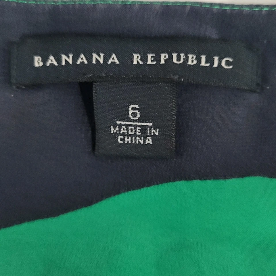 Vestido envolvente midi sin forro con corbata floral 100 % seda verde Banana Republic talla 6 Foto 3 de 4