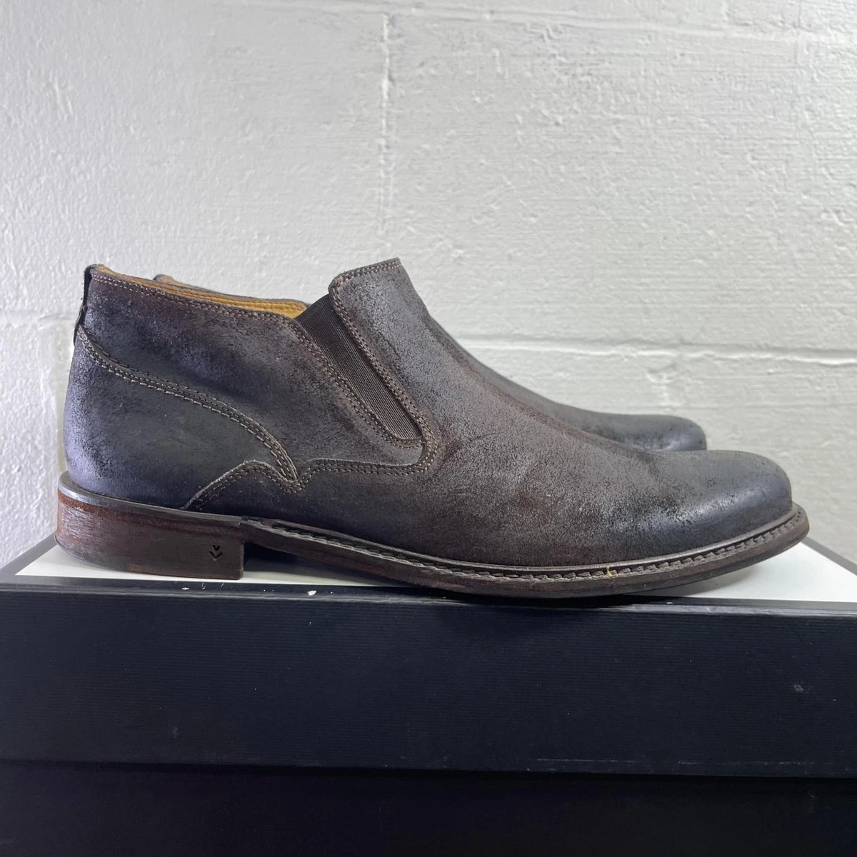 John Varvatos Brown Suede Low Chelsea Boots Pull On Men display picture 3