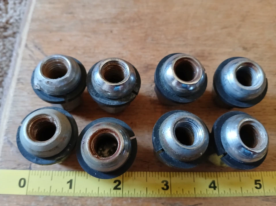 Lote de 8 tuercas originales Honda Civic 1993 - usadas Foto 2 de 4