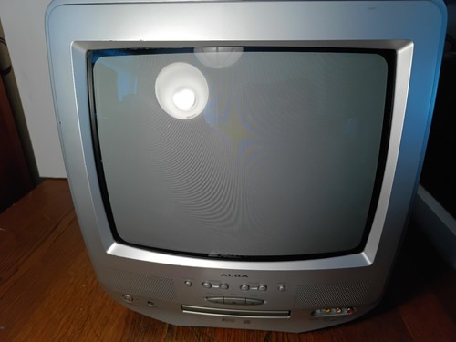ALBA 14” CRT TV TELEVISION Retro Gaming Monitor + SCART Input + Remote Control - Picture 4 of 14