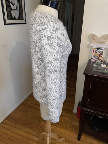 Jeans By Buffalo White Black Chunky , Soft And Warm eyelash Knit Sweater Small - Picture 9 of 17