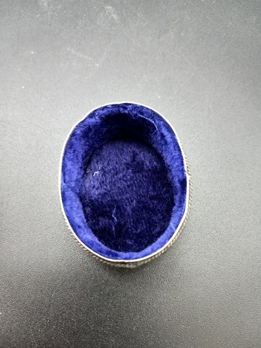 Vintage Silver trinket box ring with Millifiore Murano style 1 7/8in x 1.5 in - Picture 4 of 6