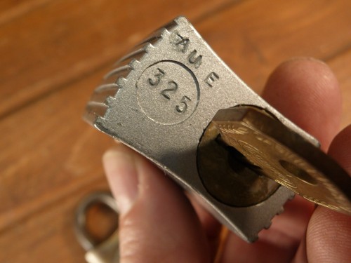 Lot of 2 Vintage CORBIN Padlocks Corbin Cabinet Lock Co. - Picture 7 of 8