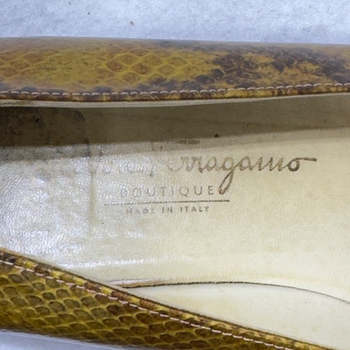 SALVATORE FERRAGAMO Women’s Shoes Beige Reptile Embossed Leather Flats Size 10B - Picture 10 of 12