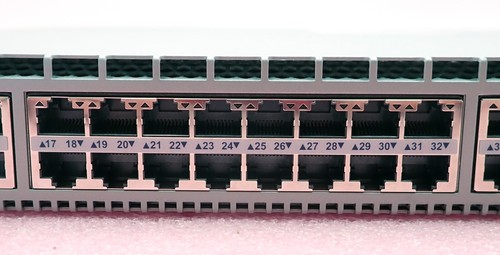Arista 7050X DCS-7050TX-64-R 48x 1/10GbE RJ45 + 4x 40GbE QSFP + commutateur B2F 2x bloc d'alimentation - Photo 3/8