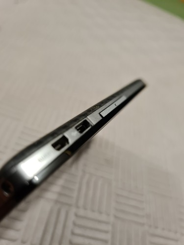 Motorola Razr Droid Hd XT926 Smart Phone - Picture 6 of 9