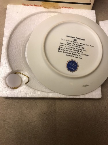 NORMAN ROCKWELL 1980 LTD EDITION MINI PORCELAIN BAS RELIEF PLATE BACK TO SCHOOL - Picture 3 of 5