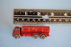 Old-Vtg-11-Grey-Wheel-Lesney-Esso-Petrol-Tanker-Toy-Truck-England-Red-Diecast